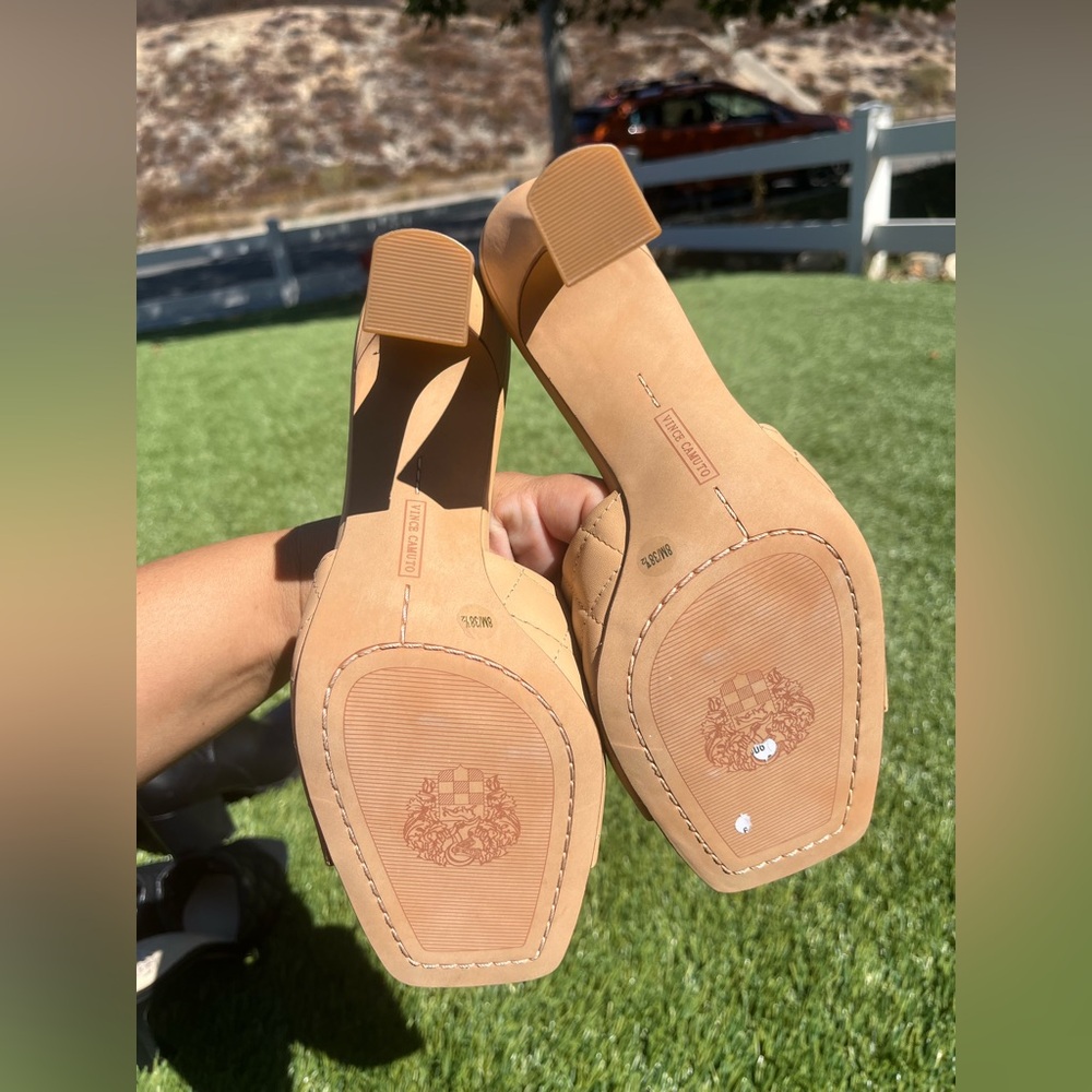 Vince Camuto Reselm Heeled Sandal Dolce De Leche (Like New/Tags Removed)8 M Size - Picture 4 of 5